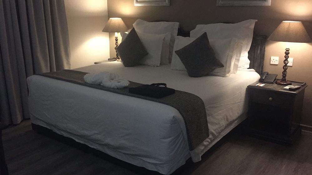 Cresta Churchill 3* Bulawayo